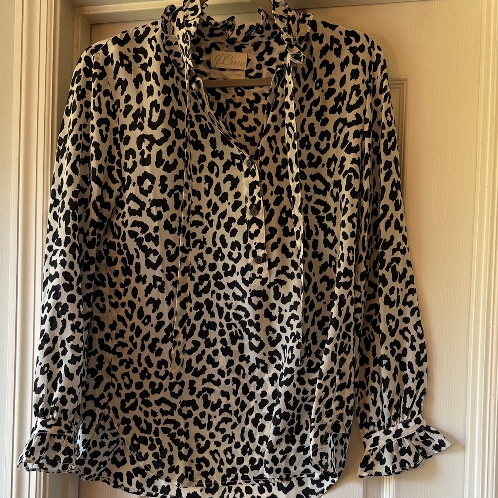 Natori Black and Cream Leopard Blouse